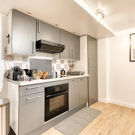 L Authentique T2 A A Deux Pas Du Rer B Porte De Paris Apartmán